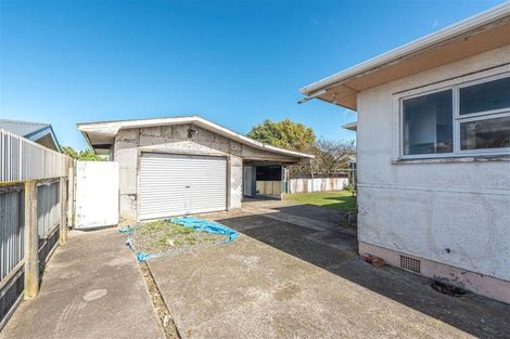 Photo of property in 205 Puriri Street, Castlecliff, Whanganui, 4501