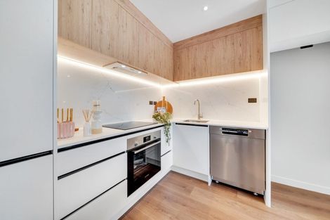 Photo of property in 8/60 Yeovil Road, Te Atatu Peninsula, Auckland, 0610