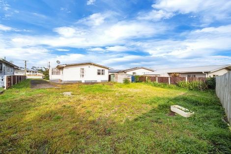 Photo of property in 59 Dale Crescent, Pakuranga, Auckland, 2010