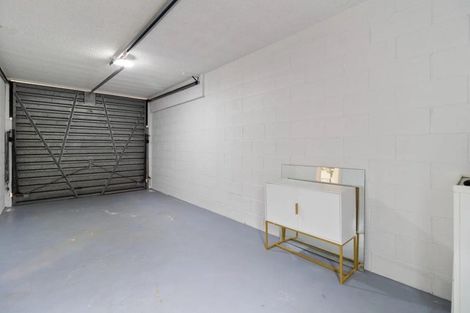 Photo of property in 2/34 Kitchener Road, Sandringham, Auckland, 1025