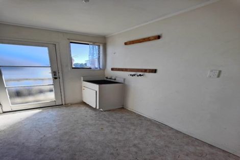 Photo of property in 50 Portman Road, Mount Wellington, Auckland, 1060