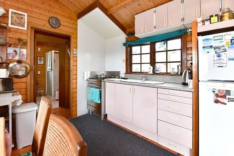 Photo of property in 24 Kahurangi Place, Snells Beach, 0920