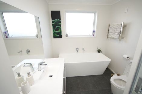 Photo of property in 27 George Street, Bulls, 4818