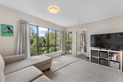 Photo of property in The Haven, 22/120 Beach Haven Road, Beach Haven, Auckland, 0626