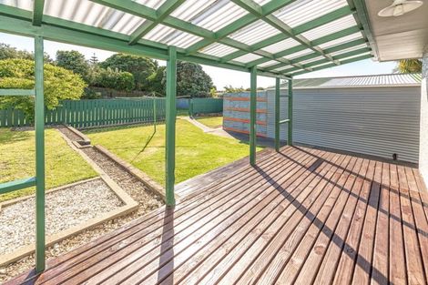 Photo of property in 2 Kotuku Street, Castlecliff, Whanganui, 4501