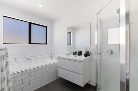 Photo of property in 6 Northbrook Place, Lower Shotover, Queenstown, 9304