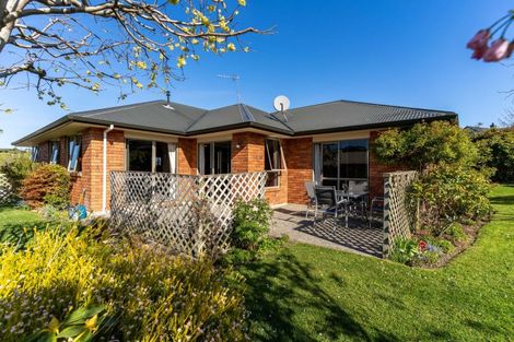 Photo of property in 19 Duxford Crescent, Fairfield, Dunedin, 9018