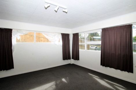 Photo of property in 25 Lynmore Drive, Hillpark, Auckland, 2102
