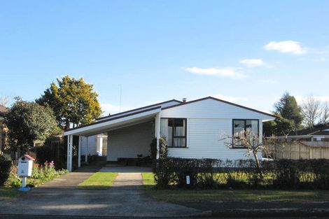 Photo of property in 17 Cameron Street, Papakura, 2110