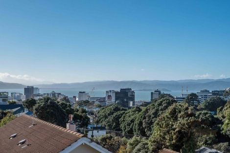 Photo of property in 1/14c Glenmore Street, Thorndon, Wellington, 6011