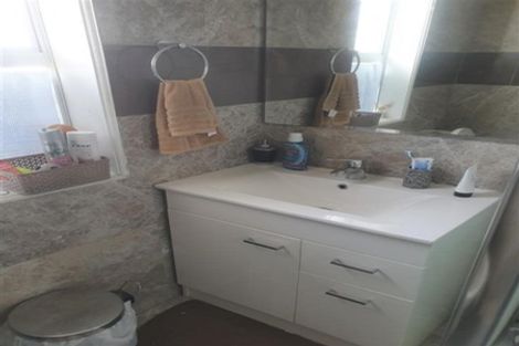 Photo of property in 47b Churchill Avenue, Manurewa, Auckland, 2102