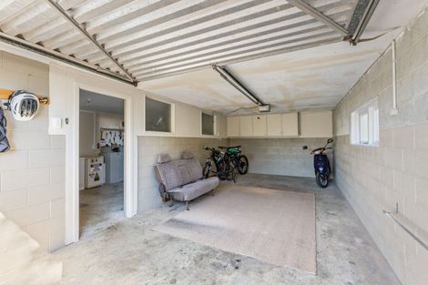 Photo of property in 65a Riversdale Drive, Merrilands, New Plymouth, 4312