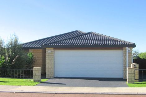 Photo of property in 37 Basra Drive, Henderson, Auckland, 0612