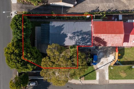 Photo of property in 2/1a Becroft Drive, Forrest Hill, Auckland, 0620