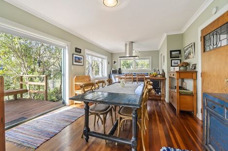 Photo of property in 1025 Beach Road, Torbay, Auckland, 0630