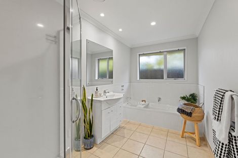 Photo of property in 15a Westburn Terrace, Burnside, Christchurch, 8041