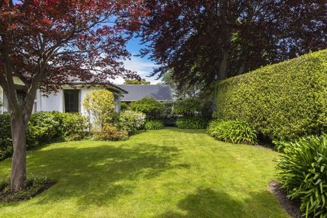 Photo of property in 44 Memorial Avenue, Ilam, Christchurch, 8053