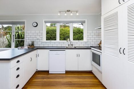 Photo of property in 3 Kashmir Avenue, Clouston Park, Upper Hutt, 5018