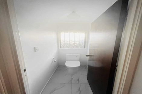 Photo of property in 2/27 Aberfeldy Avenue, Highland Park, Auckland, 2010