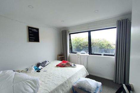 Photo of property in 7 Sycamore Drive, Sunnynook, Auckland, 0620