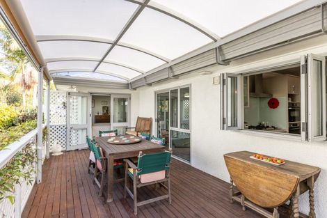 Photo of property in 4 Amner Place, Bluff Hill, Napier, 4110