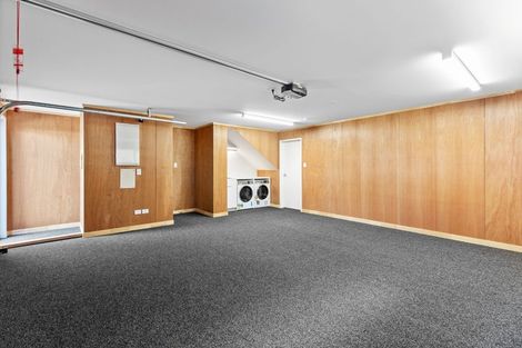 Photo of property in 12 Pitau Road, Mount Maunganui, 3116