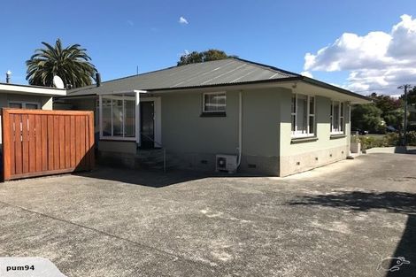 Photo of property in 18 Riverlaw Terrace, Saint Martins, Christchurch, 8022