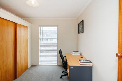 Photo of property in 22 Palliser Place, Milson, Palmerston North, 4414