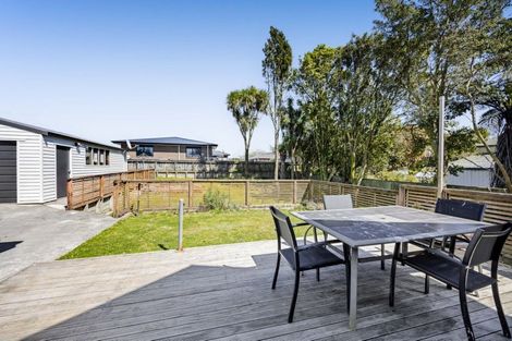 Photo of property in 35 Cordelia Street, Stratford, 4332