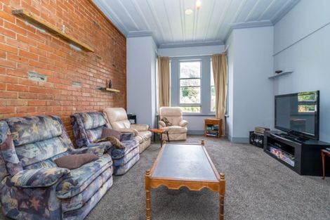 Photo of property in 32 Irvine Street, Lawrence, 9532