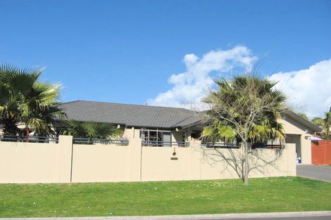Photo of property in 1 Inglewood Place, Bethlehem, Tauranga, 3110