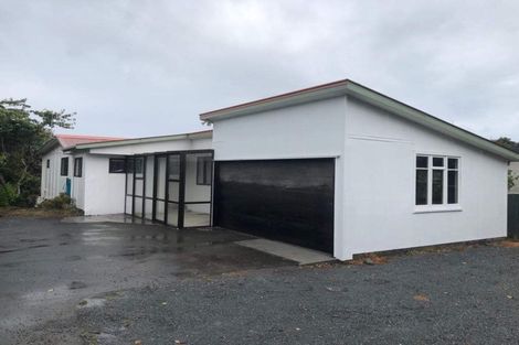 Photo of property in 21 Tennis Court Road, Raumati South, Paraparaumu, 5032