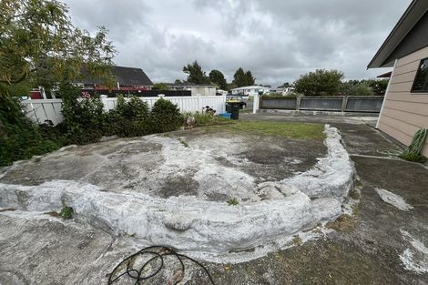 Photo of property in 32 Strathmore Avenue, Levin, 5510