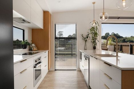 Photo of property in 14 Hayward Place, Ohauiti, Tauranga, 3112