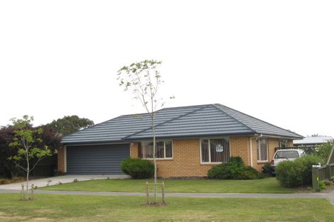 Photo of property in 22 Thistledown Place, Woolston, Christchurch, 8062
