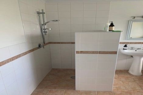 Photo of property in 16b Gemini Place, Kawaha Point, Rotorua, 3010