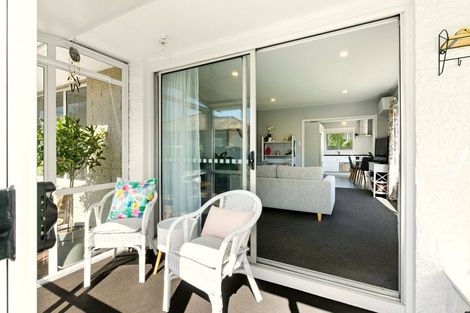 Photo of property in 6 Kennedys Bush Road, Halswell, Christchurch, 8025