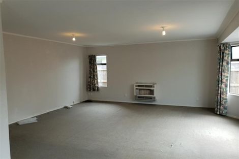 Photo of property in 2/76 Cambridge Terrace, Waterloo, Lower Hutt, 5011