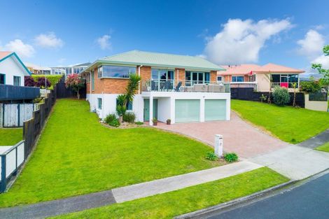 Photo of property in 4 Glenburn Place, Nawton, Hamilton, 3200