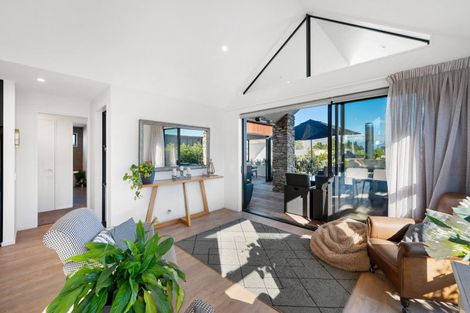 Photo of property in 11 Campbell Road, Wanaka, 9305