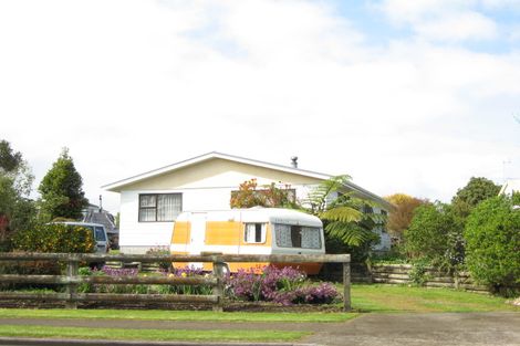 Photo of property in 35 Takiroa Street, Urenui, 4375