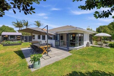 Photo of property in 11 Reef Avenue, Papamoa Beach, Papamoa, 3118