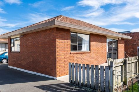 Photo of property in 2/5 Eskvale Street, Saint Kilda, Dunedin, 9012