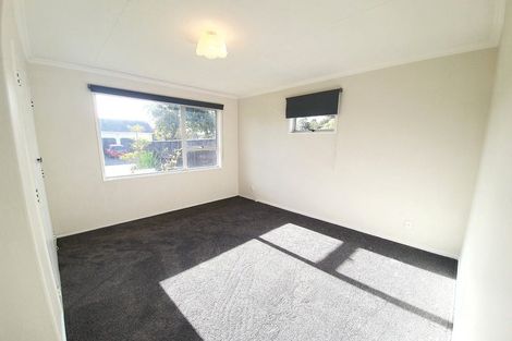 Photo of property in 24 Motuoapa Place, Kelvin Grove, Palmerston North, 4414