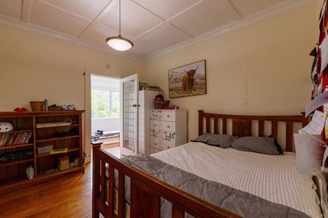 Photo of property in 31 Domain Road, Waipawa, 4210