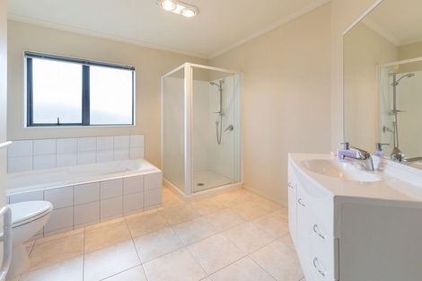 Photo of property in 5 Orbit Place, Flat Bush, Auckland, 2019