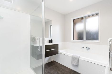 Photo of property in 15 Graycliffe Street, Halswell, Christchurch, 8025