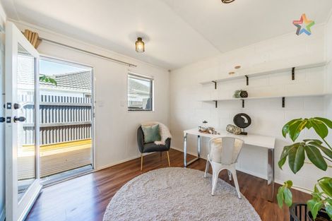 Photo of property in 2/43 Leighton Avenue, Waiwhetu, Lower Hutt, 5010