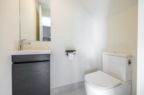 Photo of property in 22b Lumbarda Drive, Kumeu, 0810