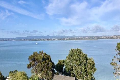 Photo of property in 32 Brigantine Drive, Beach Haven, Auckland, 0626